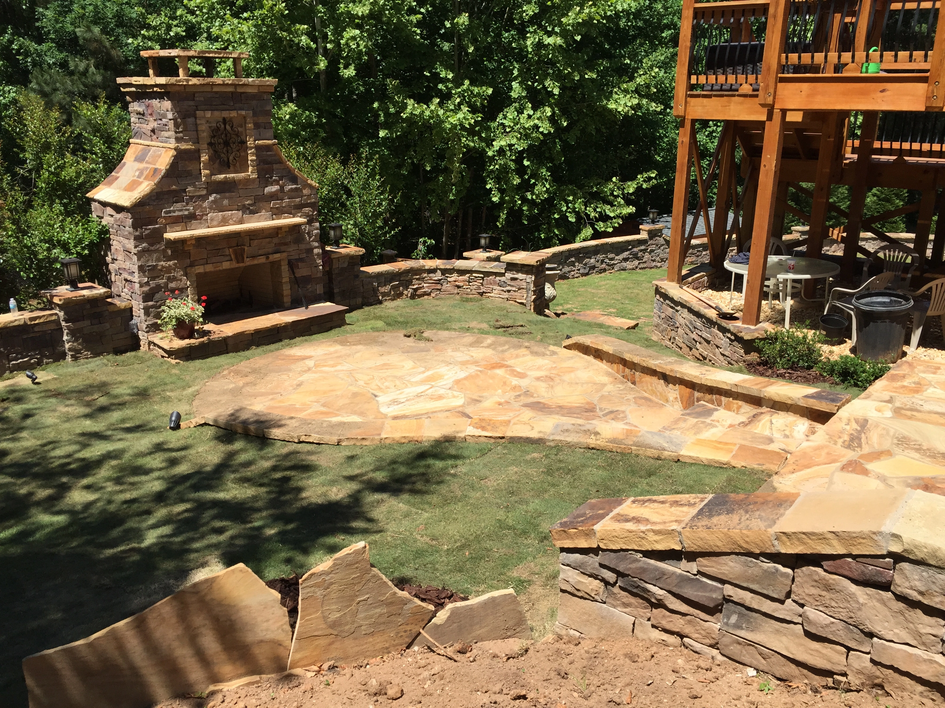 Outdoor-Fireplace